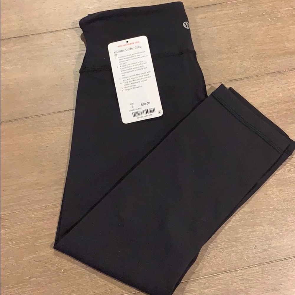 Lululemon Wunder Under Crop size 6 black
